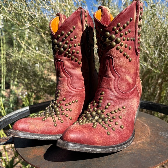 Old Gringo Red Studded Boots - Picture 6 of 16